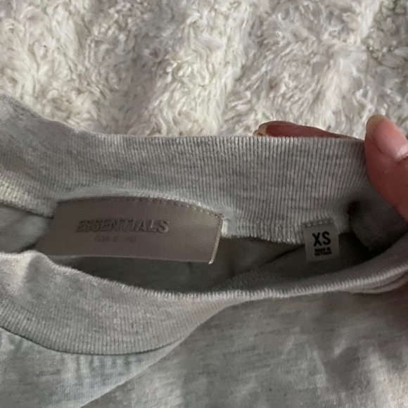 Fear of God Essentials Tee - Picture 3 of 6